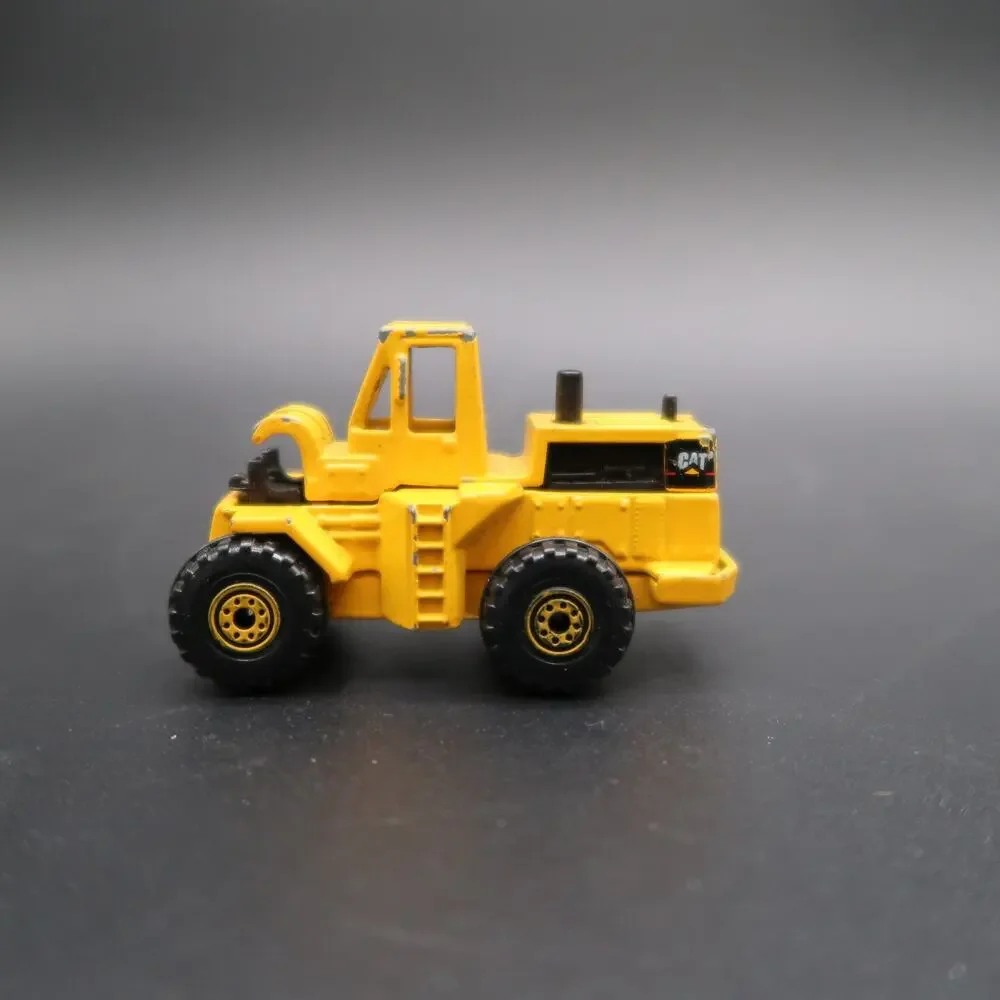 Matchbox Caterpillar Construction Vehicle Diecast Set of 2 1997 1:64 Scale READ